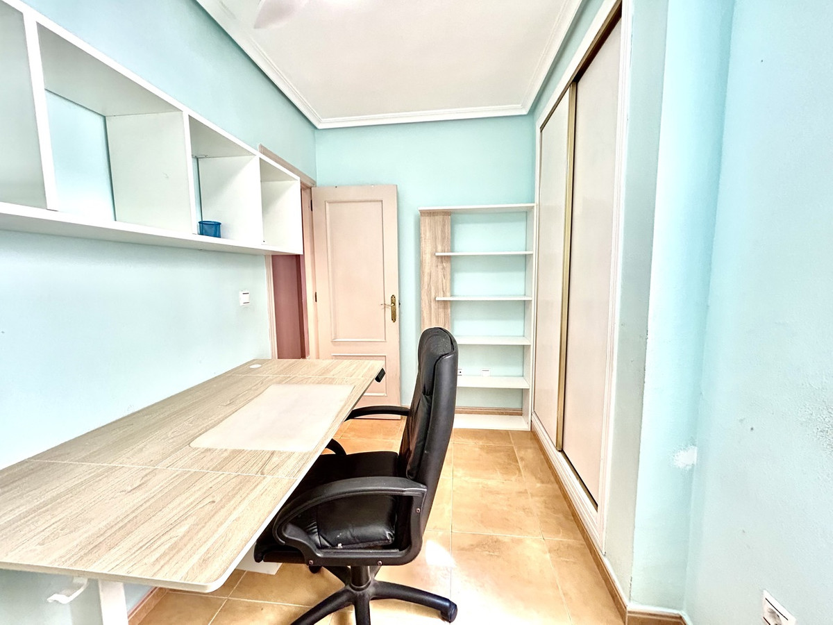 Se vende Apartamento Planta Media de 2 dormitorios en Costa Blanca, Alicante, España