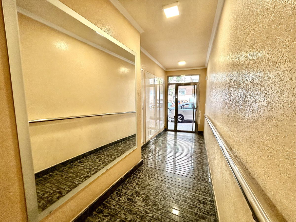 Se vende Apartamento Planta Media de 2 dormitorios en Costa Blanca, Alicante, España