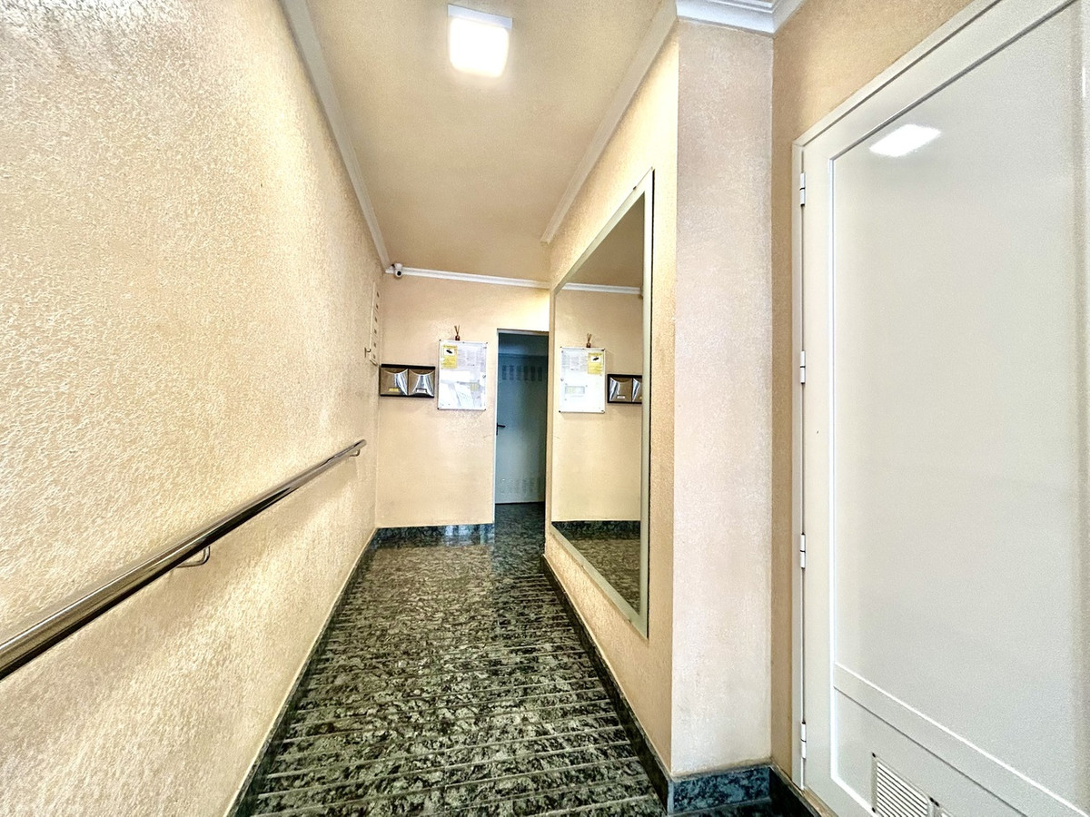 Se vende Apartamento Planta Media de 2 dormitorios en Costa Blanca, Alicante, España