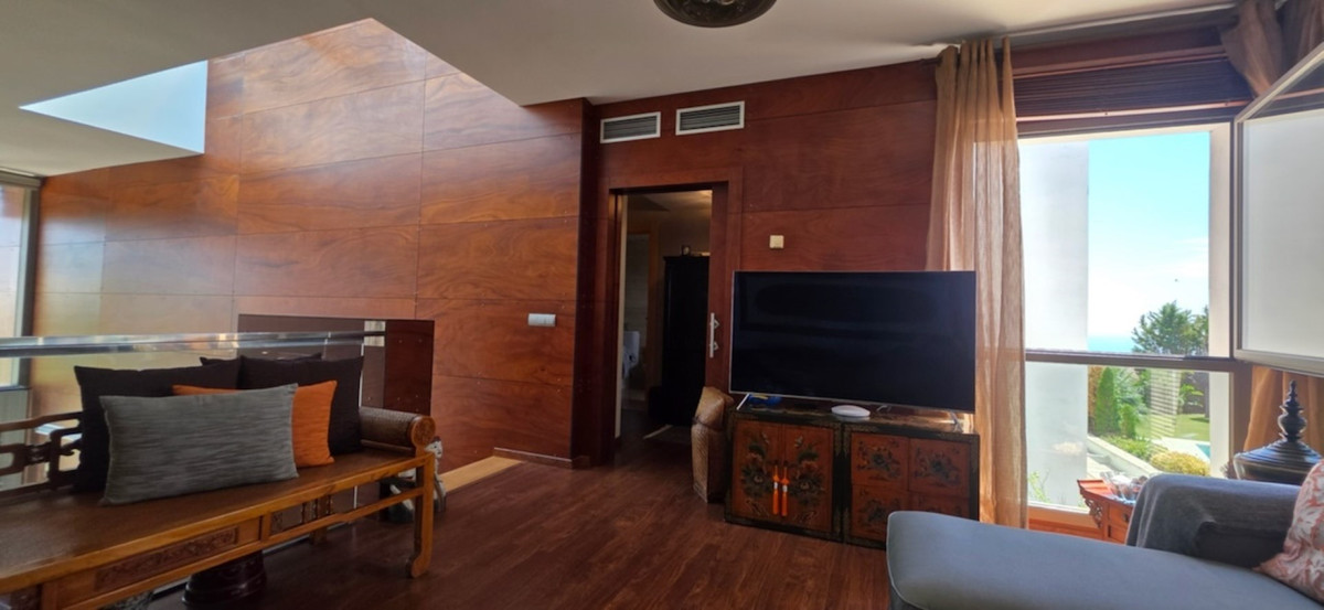 3 Bed Townhouse for sale in Benahavís Costa Del Sol, Málaga, Spain