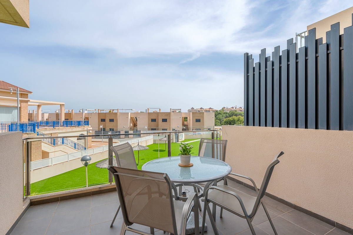 Se vende Apartamento Planta Media de 2 dormitorios en Costa Blanca, Alicante, España