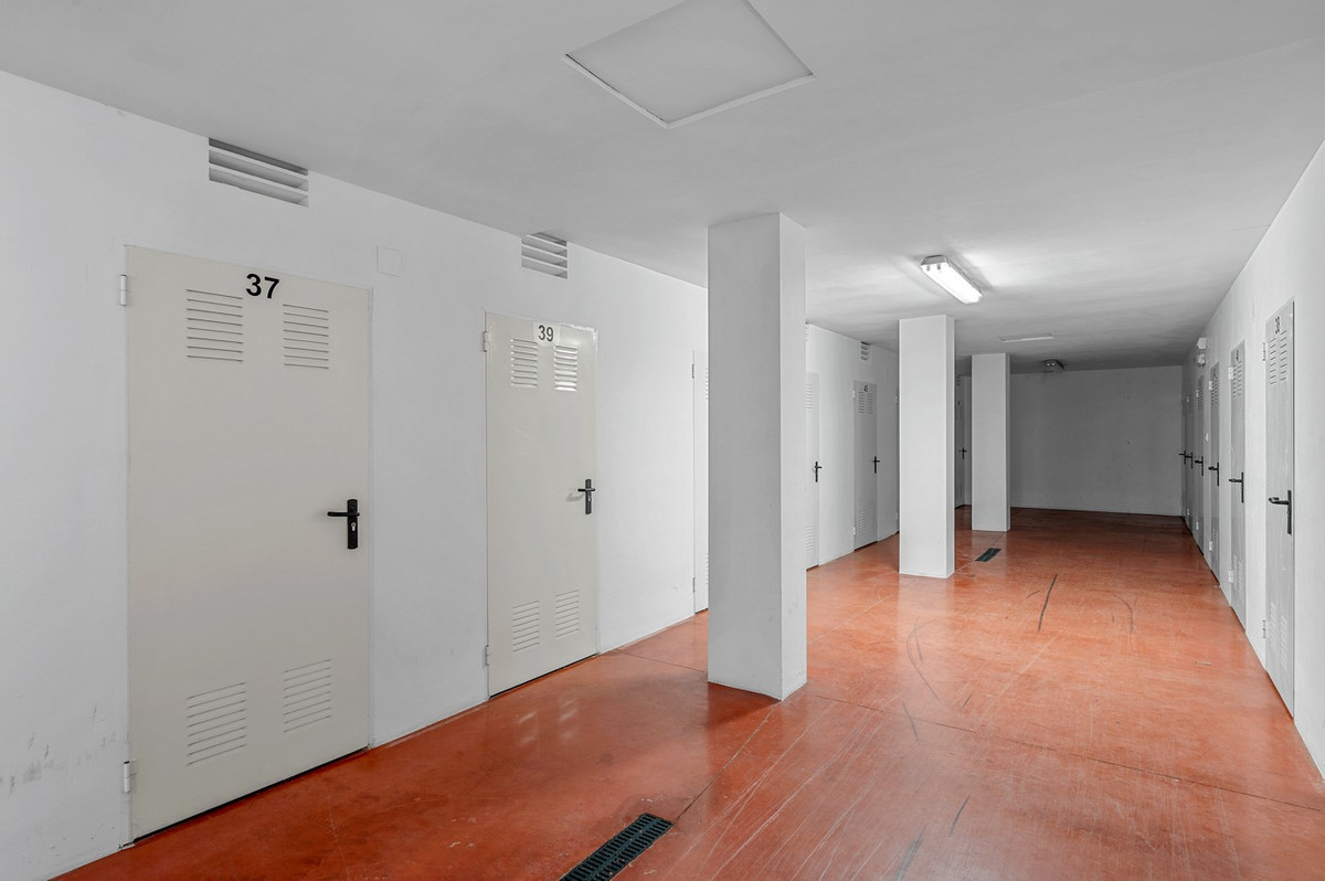 Se vende Apartamento Planta Media de 2 dormitorios en Costa Blanca, Alicante, España