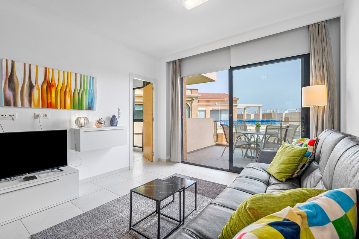 Se vende Apartamento Planta Media de 2 dormitorios en Costa Blanca, Alicante, España