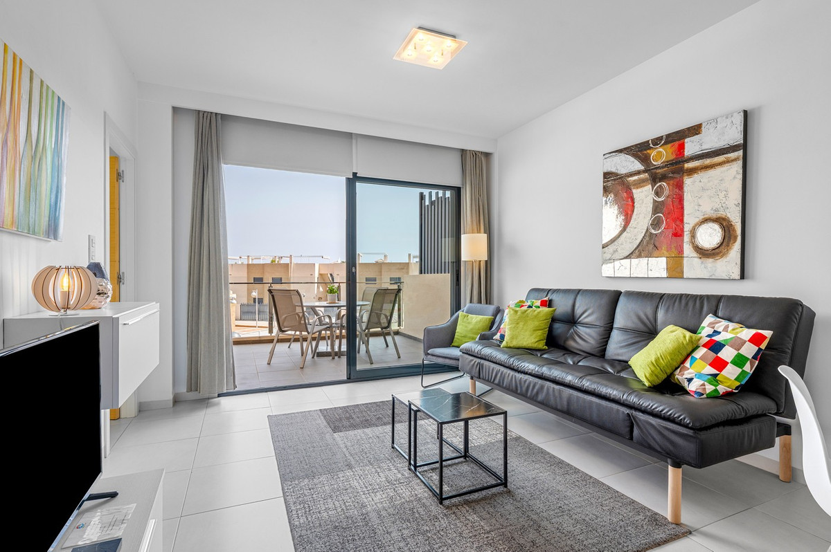 Se vende Apartamento Planta Media de 2 dormitorios en Costa Blanca, Alicante, España