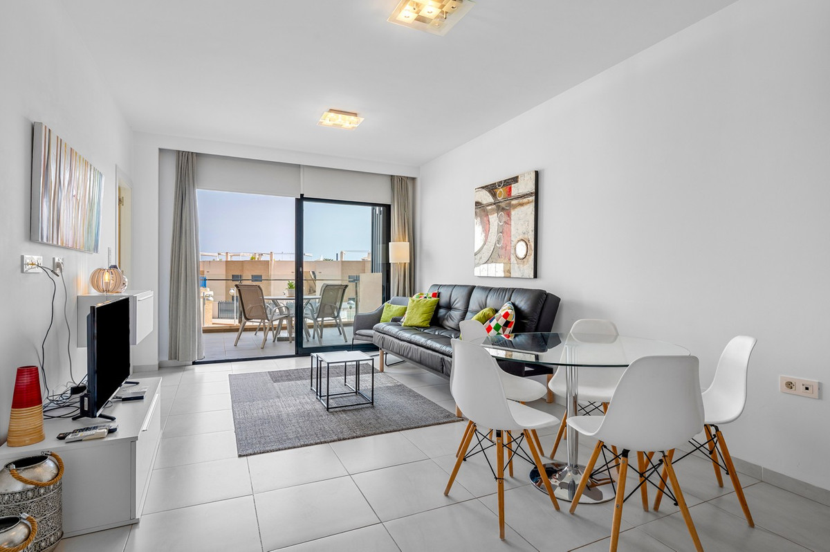 Se vende Apartamento Planta Media de 2 dormitorios en Costa Blanca, Alicante, España