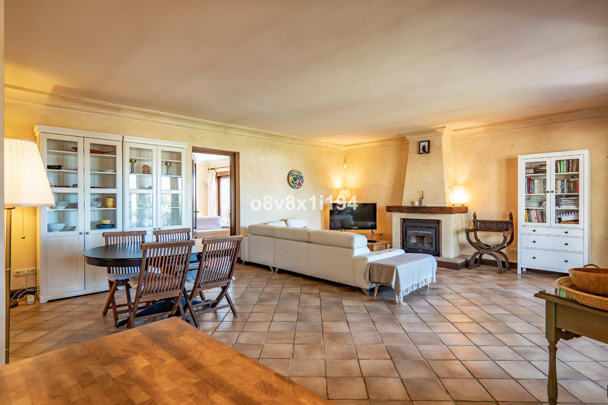 2 Bed Townhouse for sale in Marbella Costa Del Sol, Málaga, Spain