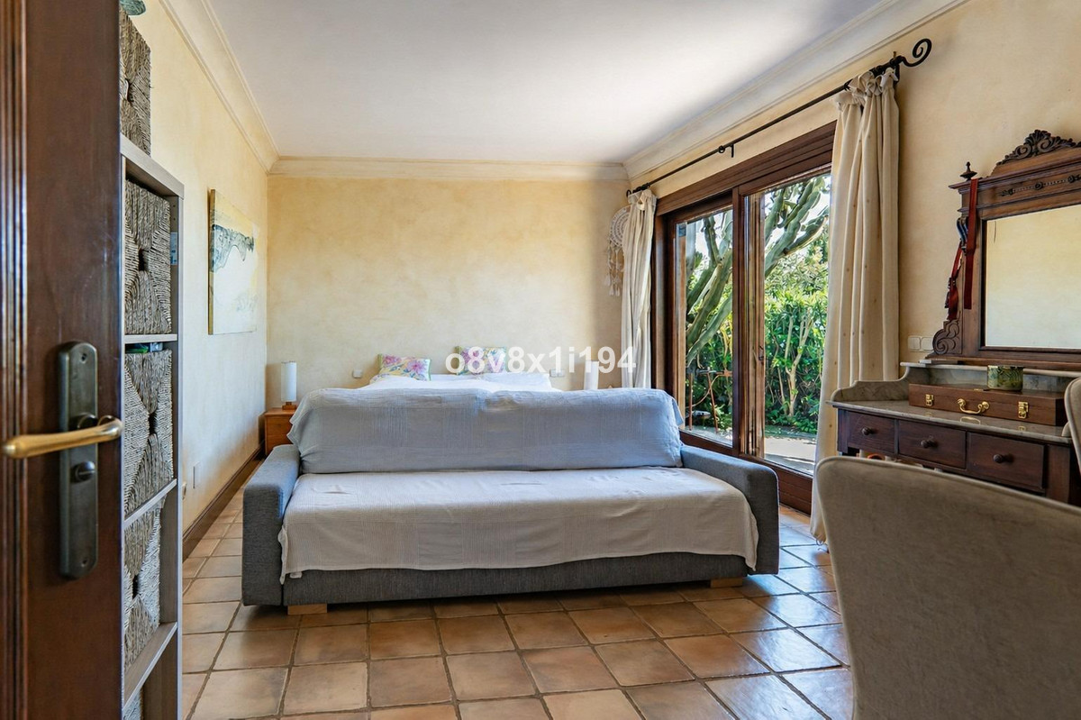 2 Bed Townhouse for sale in Marbella Costa Del Sol, Málaga, Spain