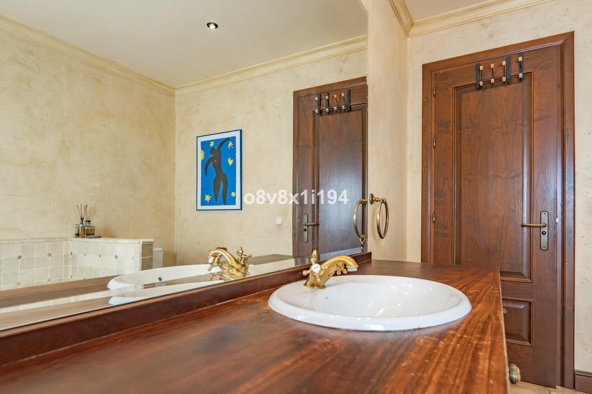 2 Bed Townhouse for sale in Marbella Costa Del Sol, Málaga, Spain
