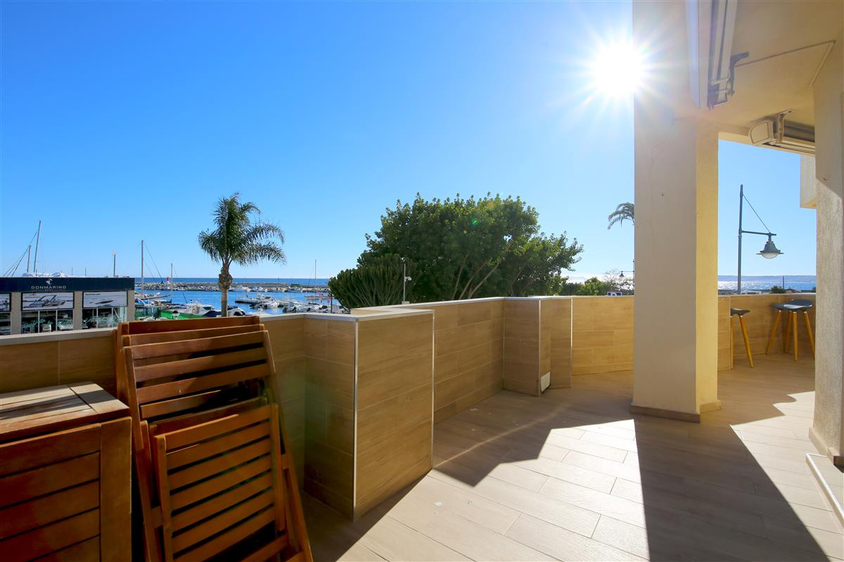 2 Bed Apartment for sale in Estepona Costa Del Sol, Málaga, Spain