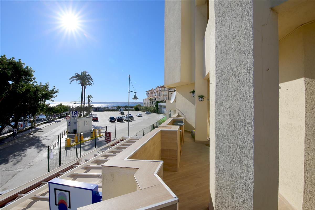 2 Bed Apartment for sale in Estepona Costa Del Sol, Málaga, Spain