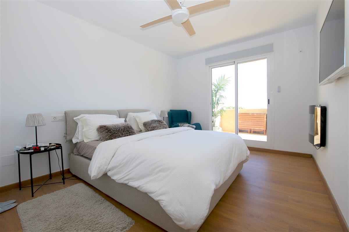 2 Bed Apartment for sale in Estepona Costa Del Sol, Málaga, Spain