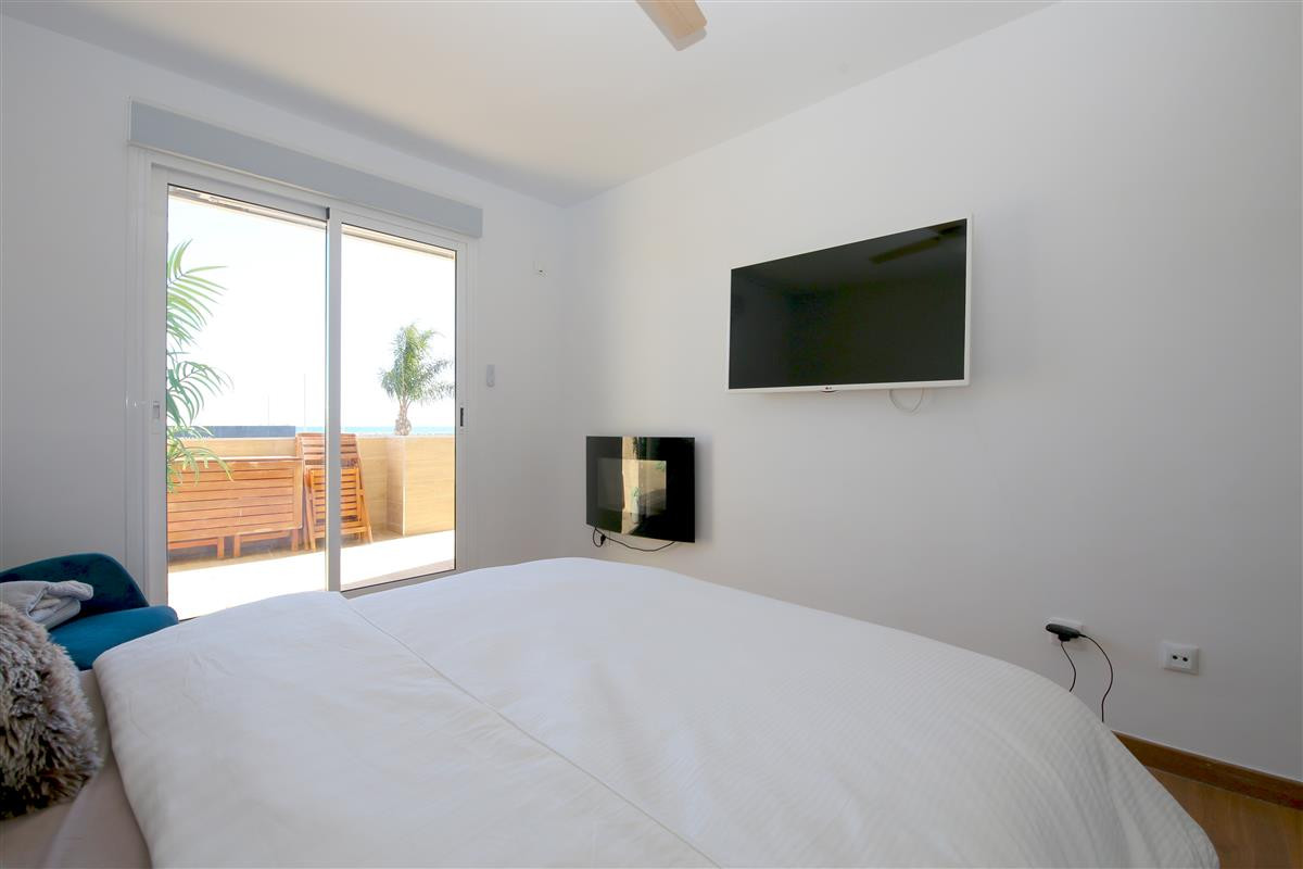 2 Bed Apartment for sale in Estepona Costa Del Sol, Málaga, Spain