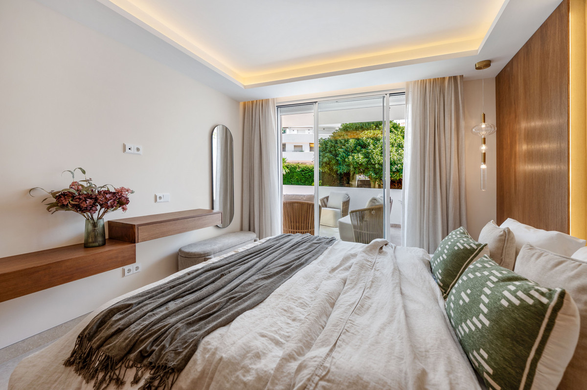 Se vende Apartamento Planta Media de 3 dormitorios en Costa Del Sol, Málaga, España