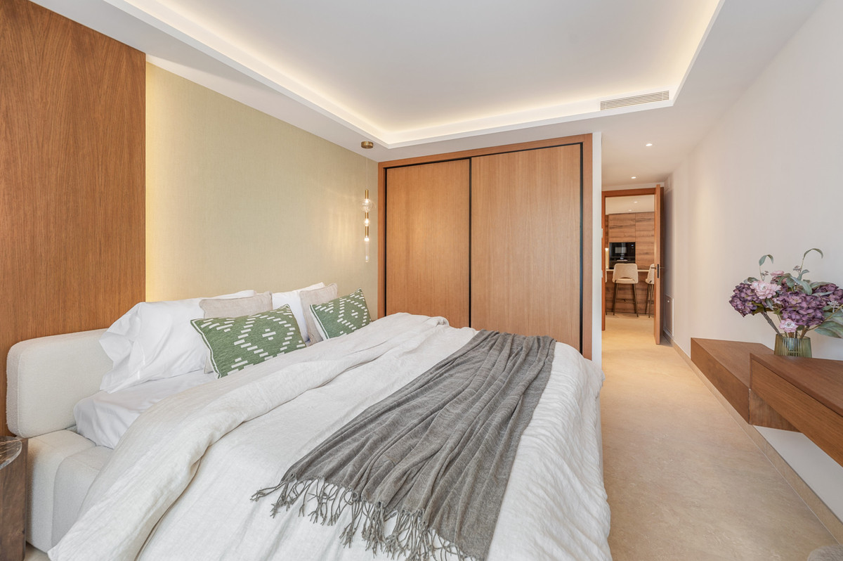 Se vende Apartamento Planta Media de 3 dormitorios en Costa Del Sol, Málaga, España