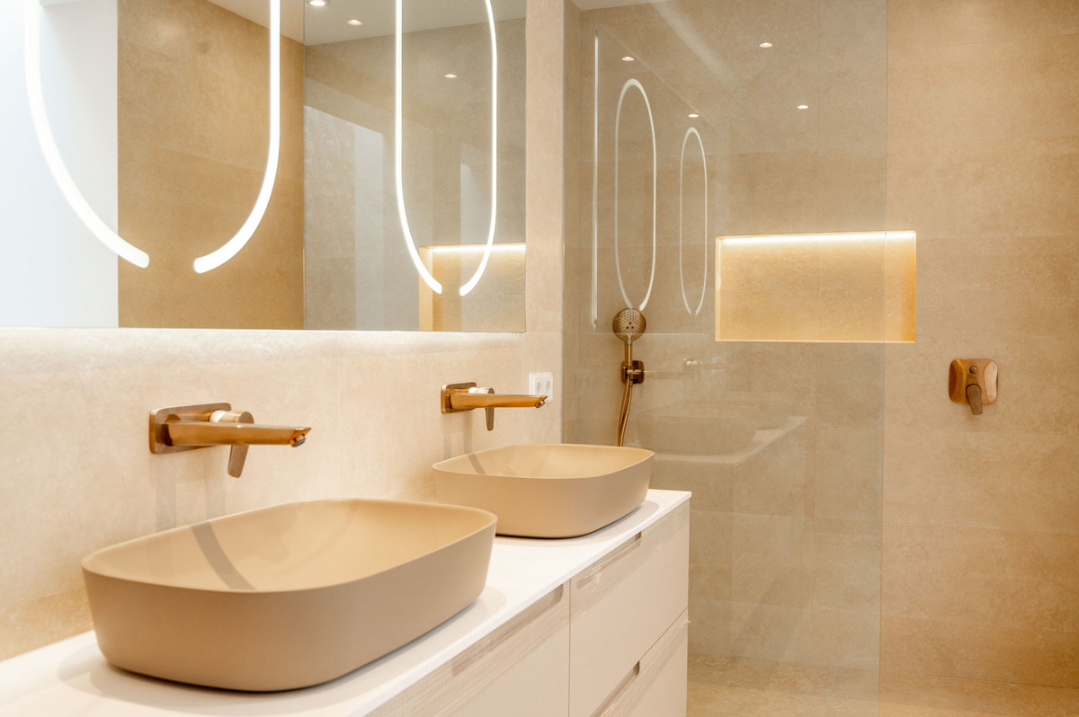 Se vende Apartamento Planta Media de 3 dormitorios en Costa Del Sol, Málaga, España