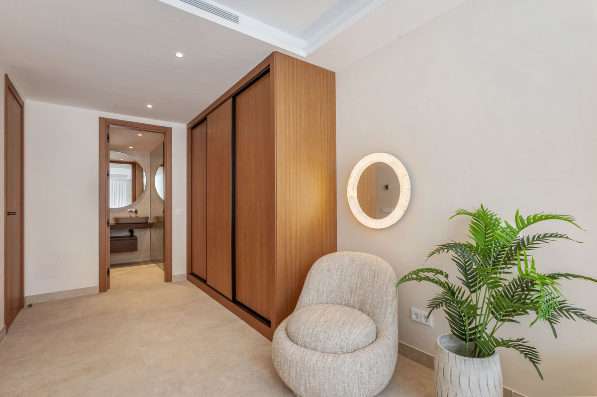 Se vende Apartamento Planta Media de 3 dormitorios en Costa Del Sol, Málaga, España