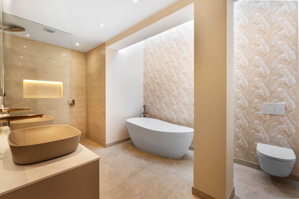 Se vende Apartamento Planta Media de 3 dormitorios en Costa Del Sol, Málaga, España