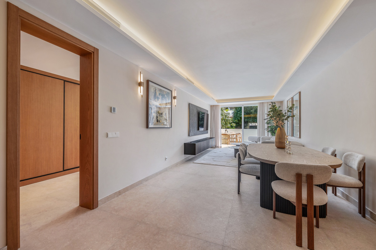 Se vende Apartamento Planta Media de 3 dormitorios en Costa Del Sol, Málaga, España