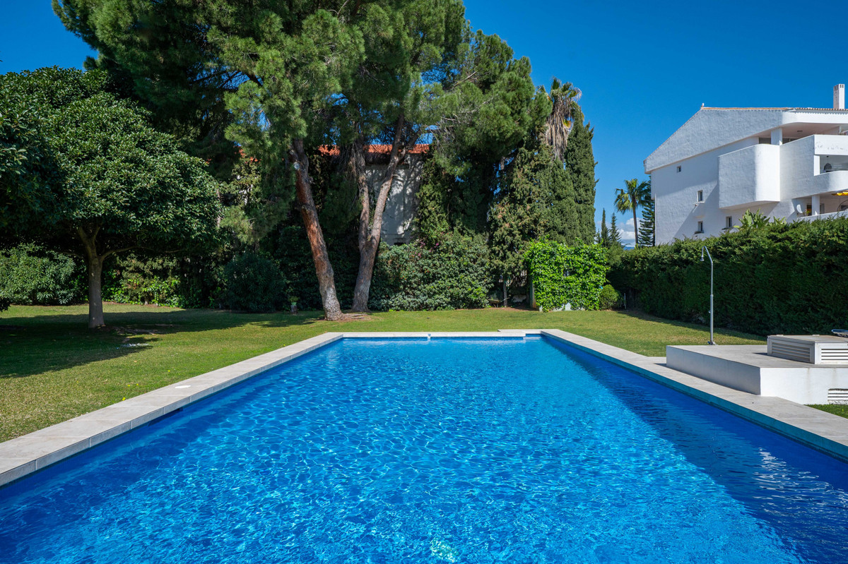 Se vende Apartamento Planta Media de 3 dormitorios en Costa Del Sol, Málaga, España