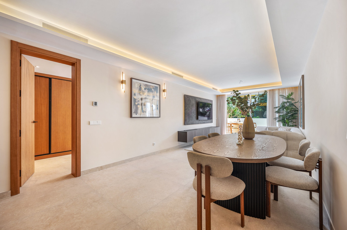 Se vende Apartamento Planta Media de 3 dormitorios en Costa Del Sol, Málaga, España
