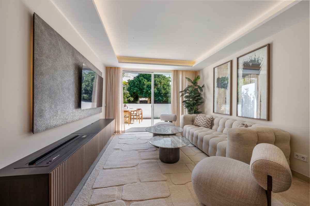 Se vende Apartamento Planta Media de 3 dormitorios en Costa Del Sol, Málaga, España