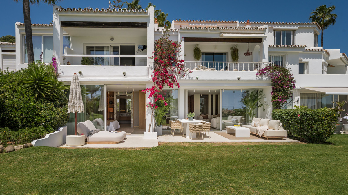 Se vende Apartamento Planta Media de 4 dormitorios en Costa Del Sol, Málaga, España