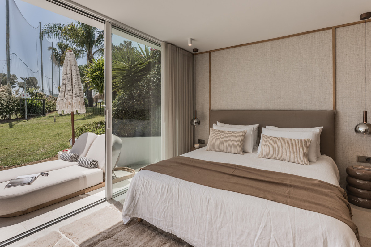 Se vende Apartamento Planta Media de 4 dormitorios en Costa Del Sol, Málaga, España