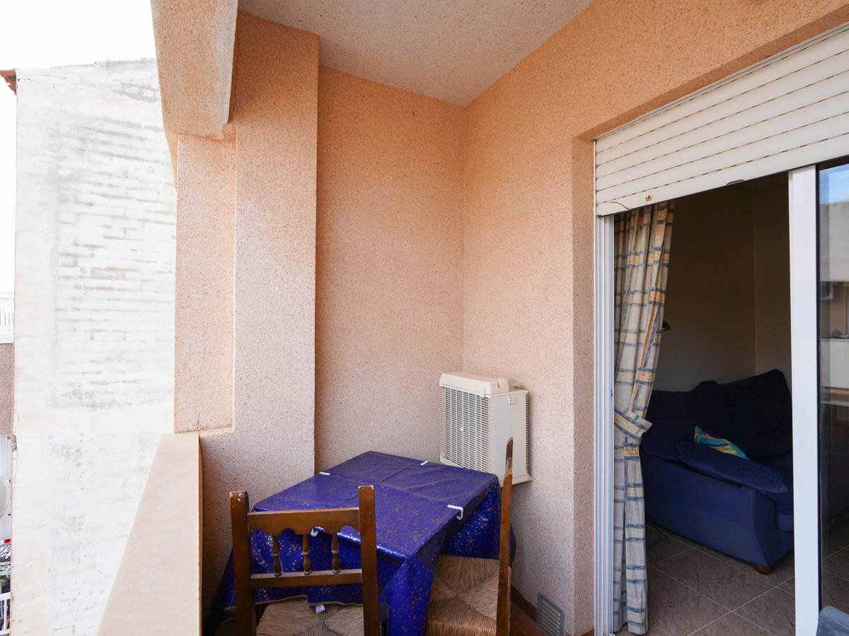 Se vende Apartamento Planta Media de 2 dormitorios en Costa Blanca, Alicante, España