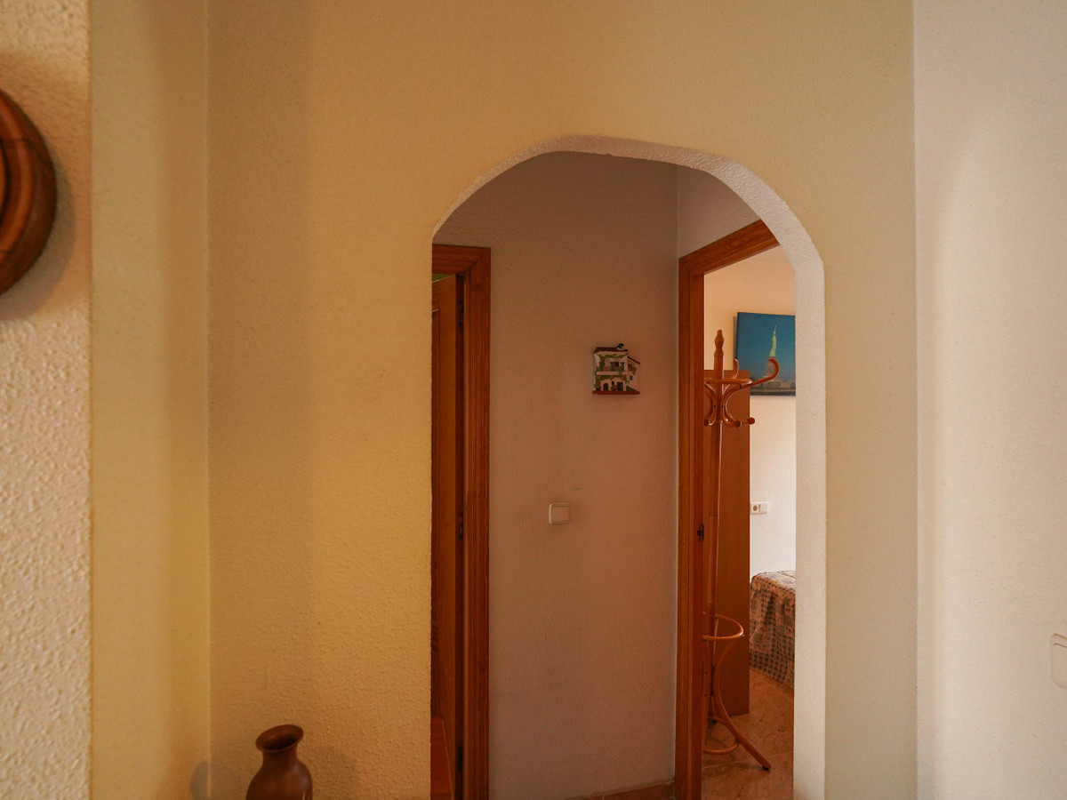 Se vende Apartamento Planta Media de 2 dormitorios en Costa Blanca, Alicante, España