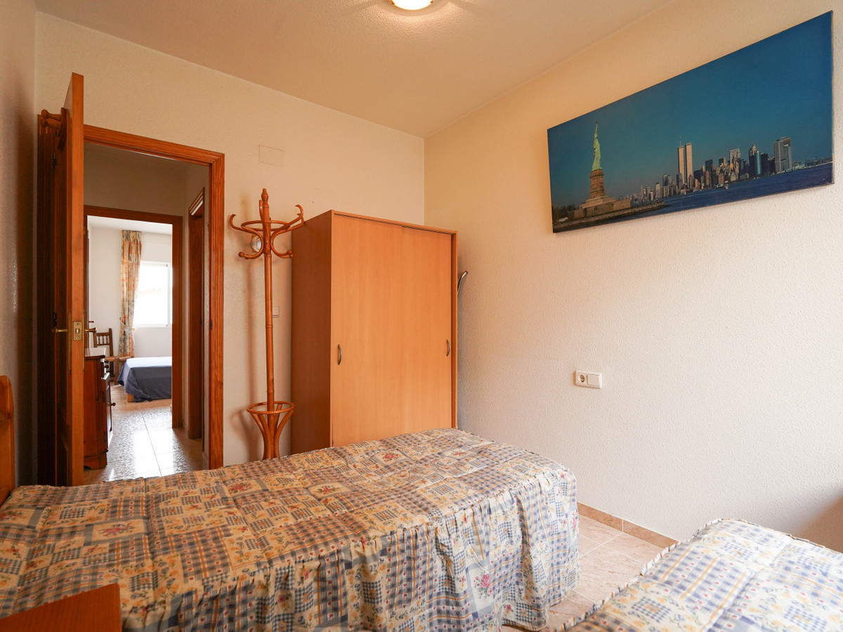 Se vende Apartamento Planta Media de 2 dormitorios en Costa Blanca, Alicante, España