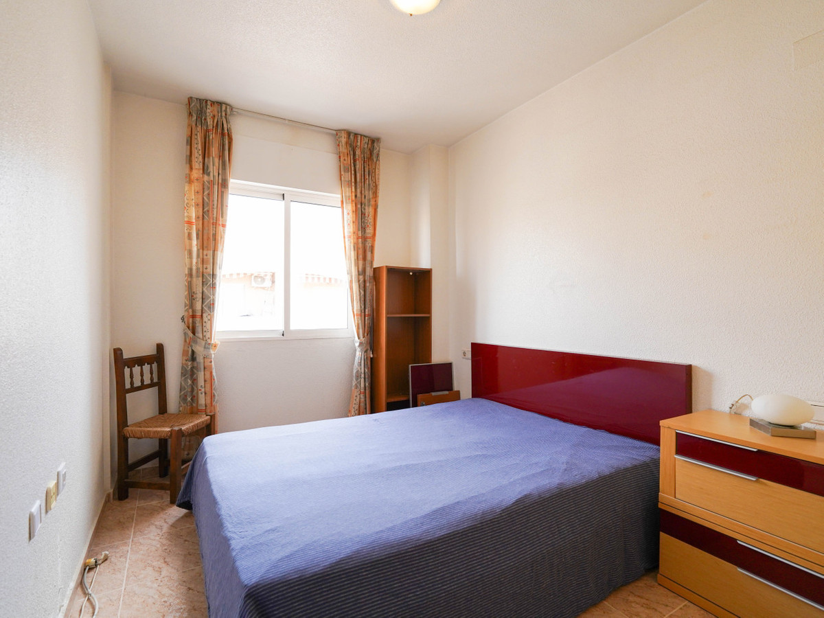 Se vende Apartamento Planta Media de 2 dormitorios en Costa Blanca, Alicante, España