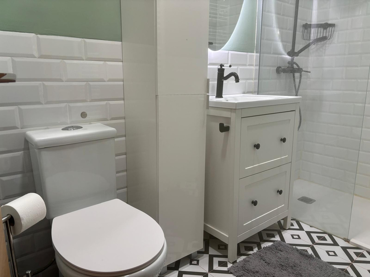 Se vende Apartamento Planta Baja de 4 dormitorios en Costa Blanca, Alicante, España