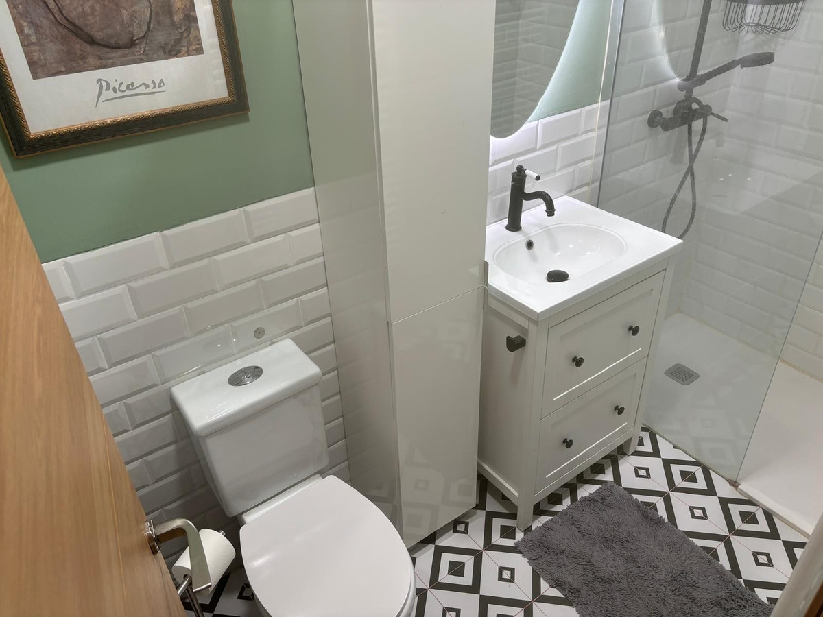Se vende Apartamento Planta Baja de 4 dormitorios en Costa Blanca, Alicante, España