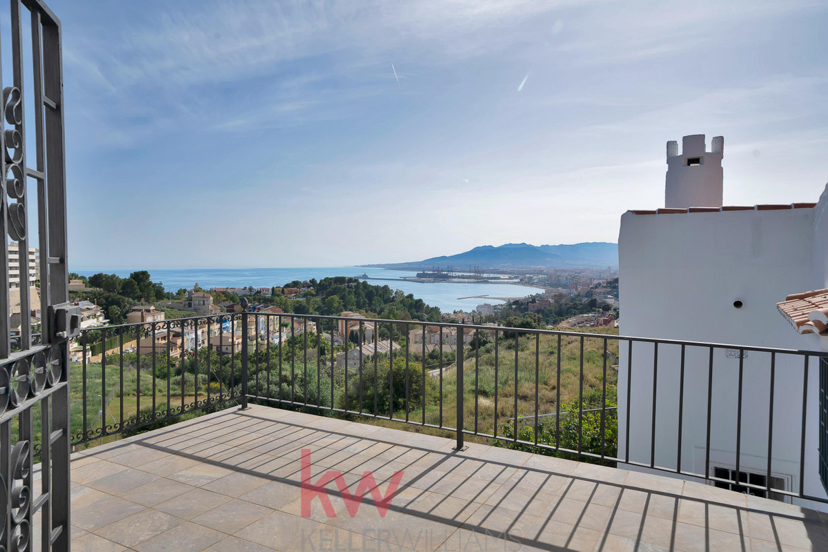 6 Bed Townhouse for sale in Málaga Costa Del Sol, Málaga, Spain