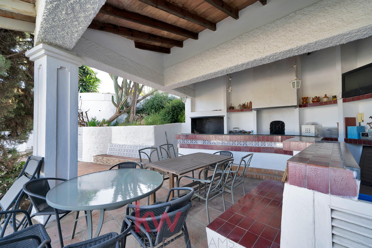 6 Bed Townhouse for sale in Málaga Costa Del Sol, Málaga, Spain