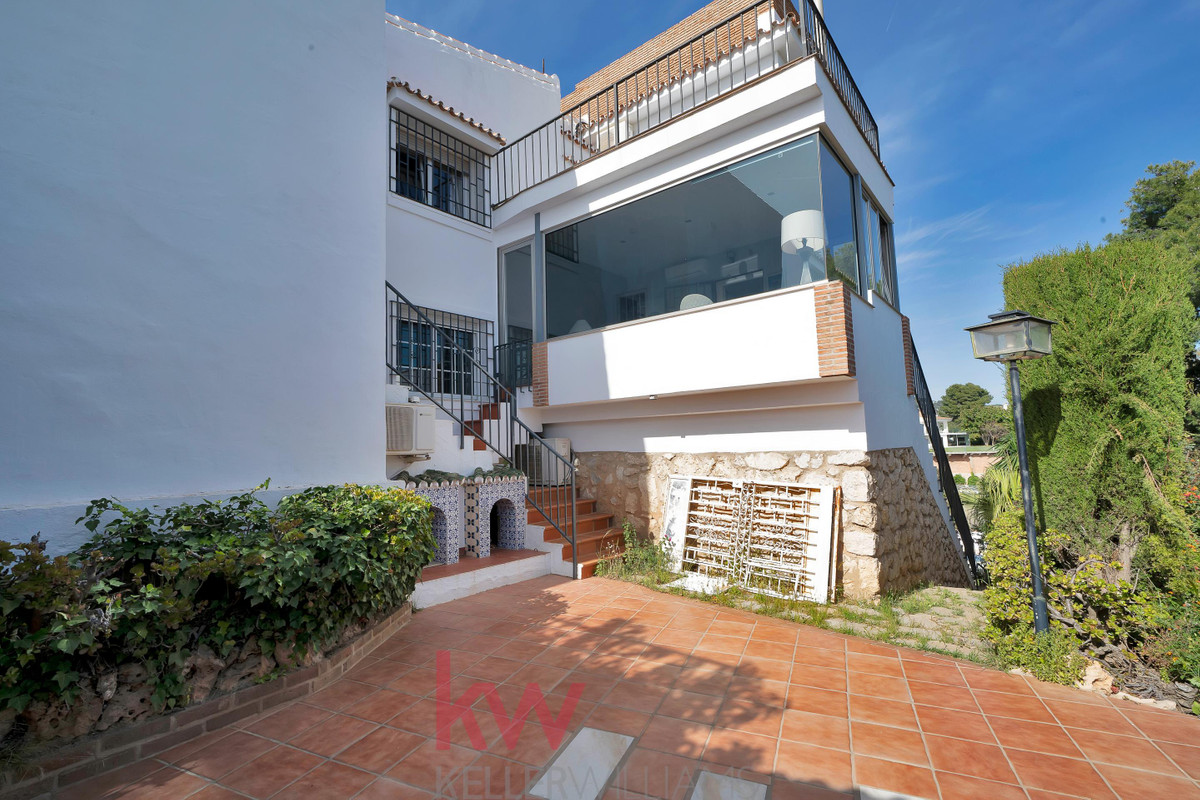 6 Bed Townhouse for sale in Málaga Costa Del Sol, Málaga, Spain
