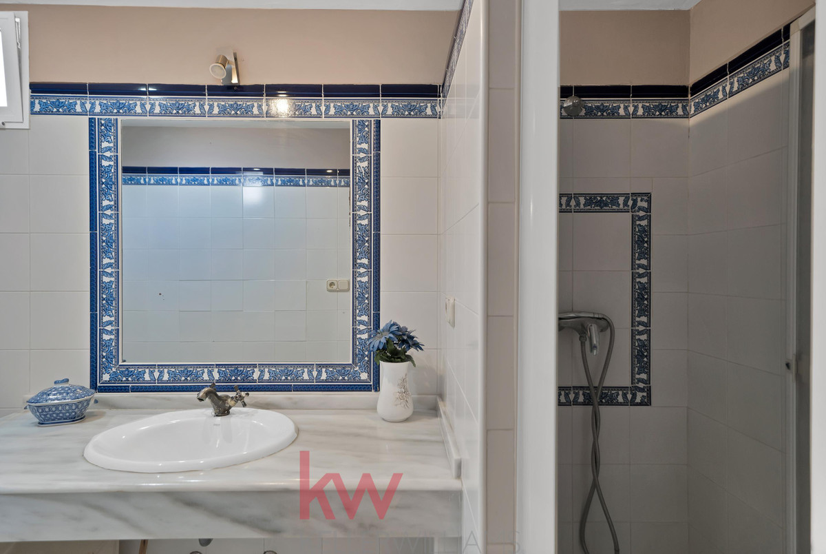 6 Bed Townhouse for sale in Málaga Costa Del Sol, Málaga, Spain