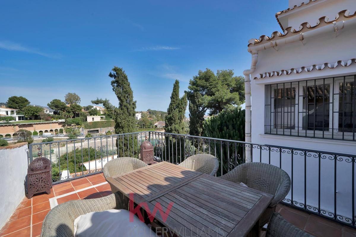 6 Bed Townhouse for sale in Málaga Costa Del Sol, Málaga, Spain