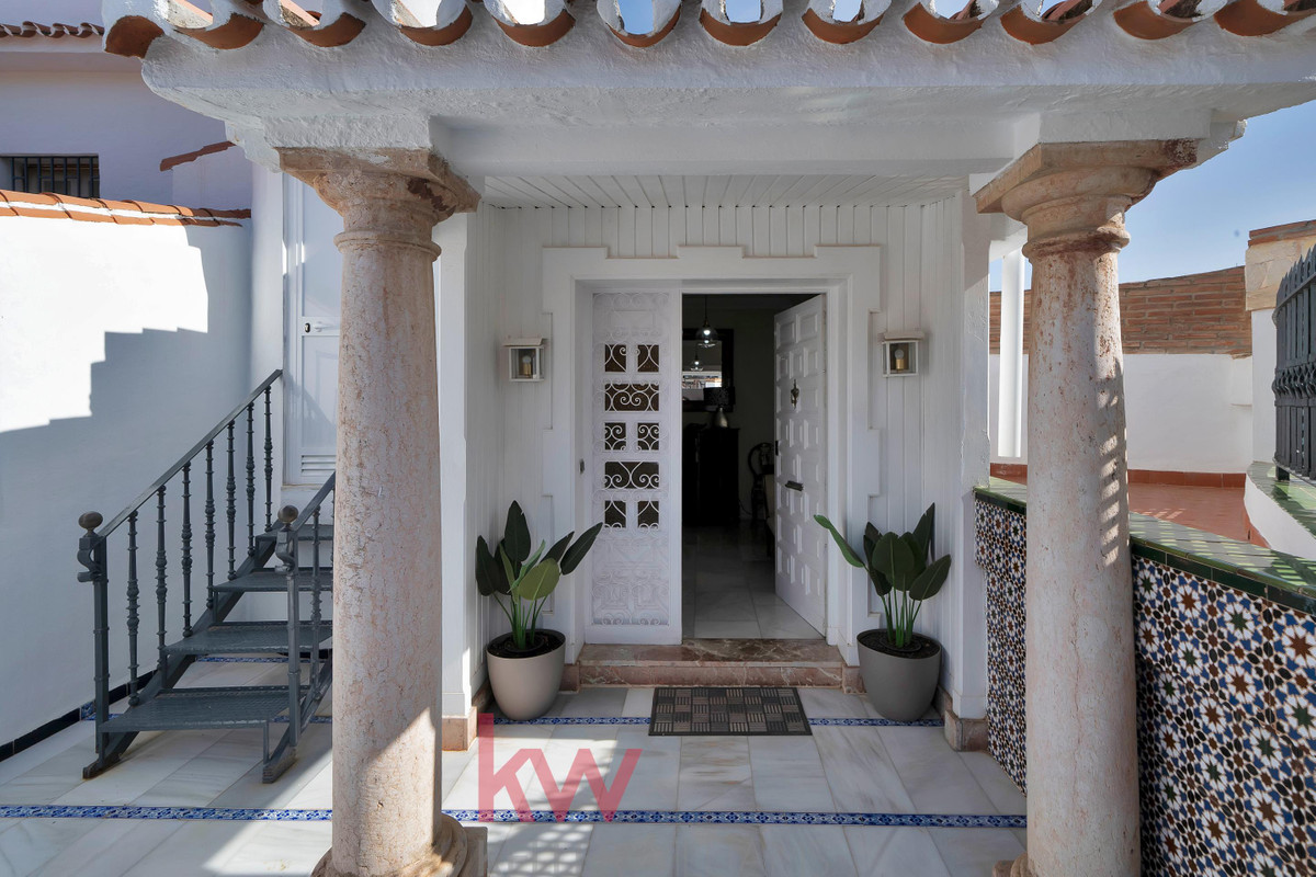 6 Bed Townhouse for sale in Málaga Costa Del Sol, Málaga, Spain