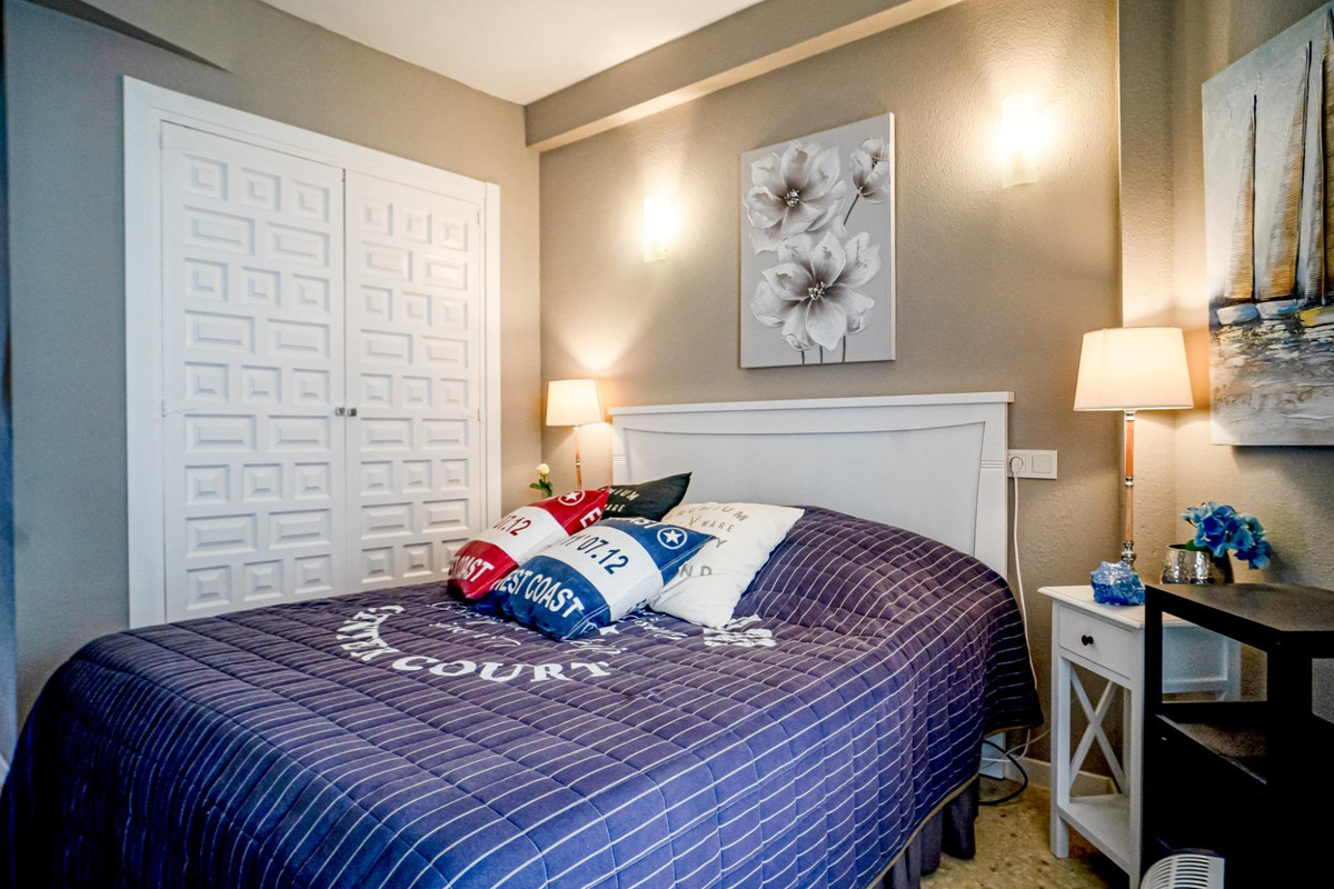 Se vende Apartamento Planta Media de 3 dormitorios en Costa Blanca, Alicante, España