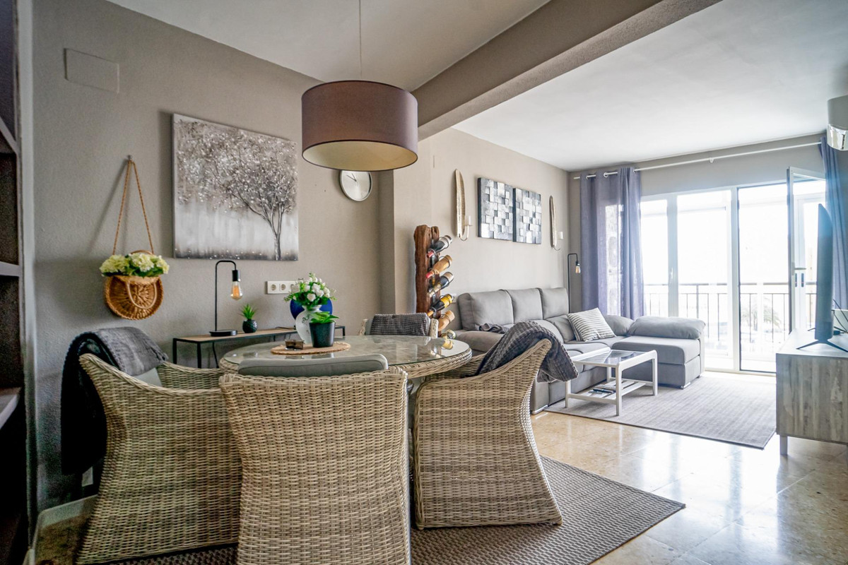 Se vende Apartamento Planta Media de 3 dormitorios en Costa Blanca, Alicante, España