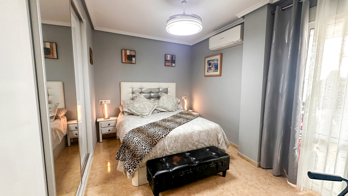 3 Bed Apartment for sale in Torrevieja Costa Blanca, Alicante, Spain