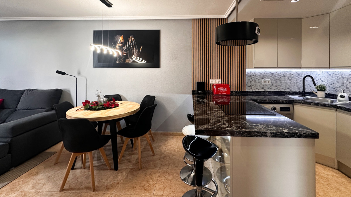 3 Bed Apartment for sale in Torrevieja Costa Blanca, Alicante, Spain