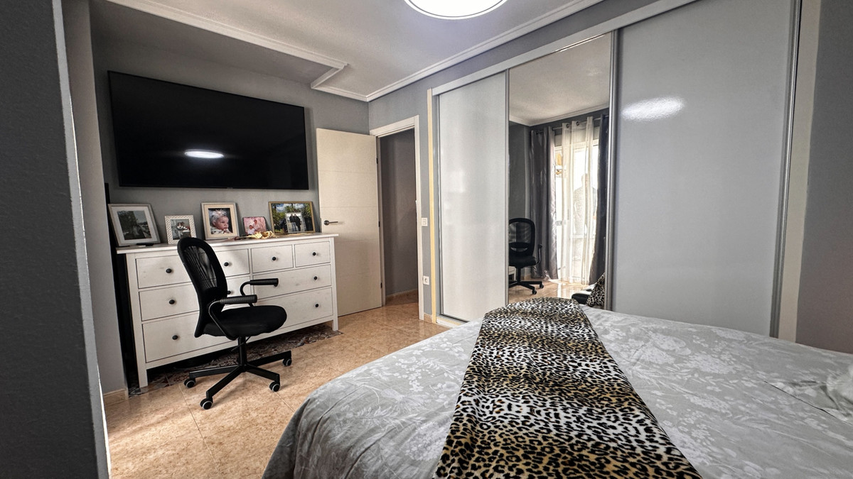 3 Bed Apartment for sale in Torrevieja Costa Blanca, Alicante, Spain