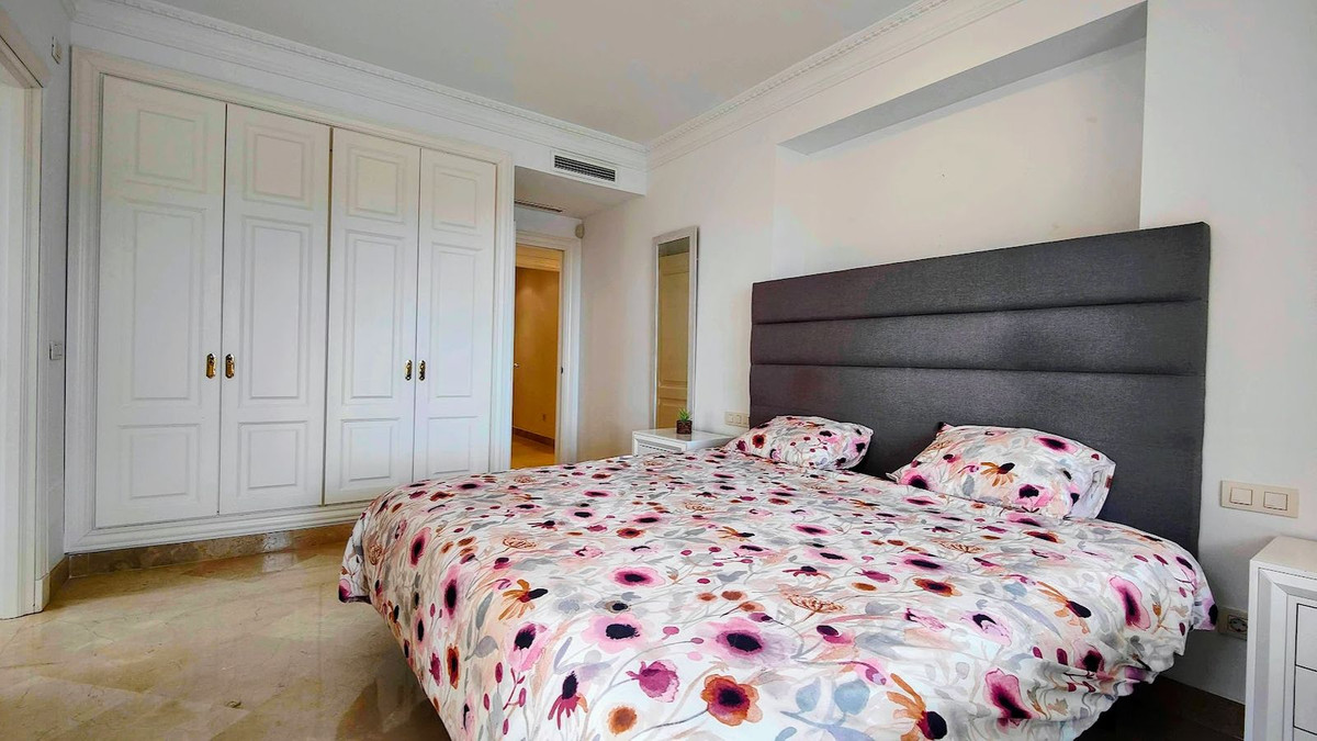 Se vende Apartamento Planta Baja de 3 dormitorios en Costa Del Sol, Málaga, España