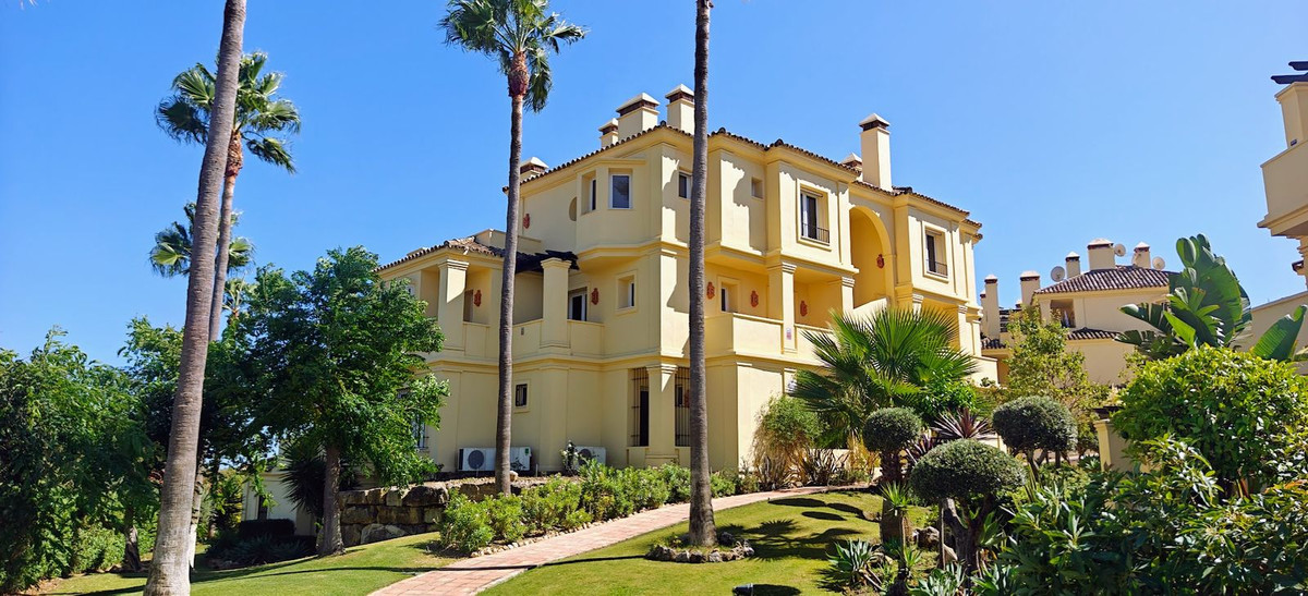 Se vende Apartamento Planta Baja de 3 dormitorios en Costa Del Sol, Málaga, España