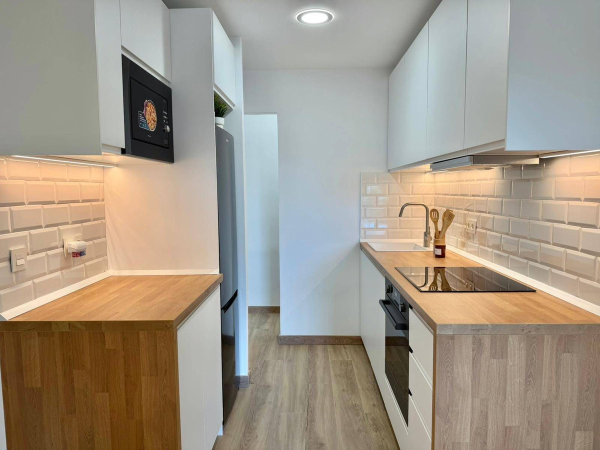 2 Bed Apartment for sale in Arroyo De La Miel Costa Del Sol, Málaga, Spain