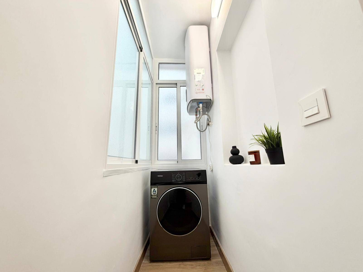 2 Bed Apartment for sale in Arroyo De La Miel Costa Del Sol, Málaga, Spain