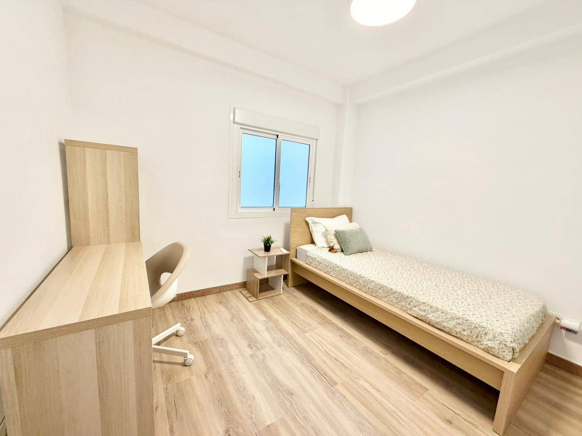 2 Bed Apartment for sale in Arroyo De La Miel Costa Del Sol, Málaga, Spain