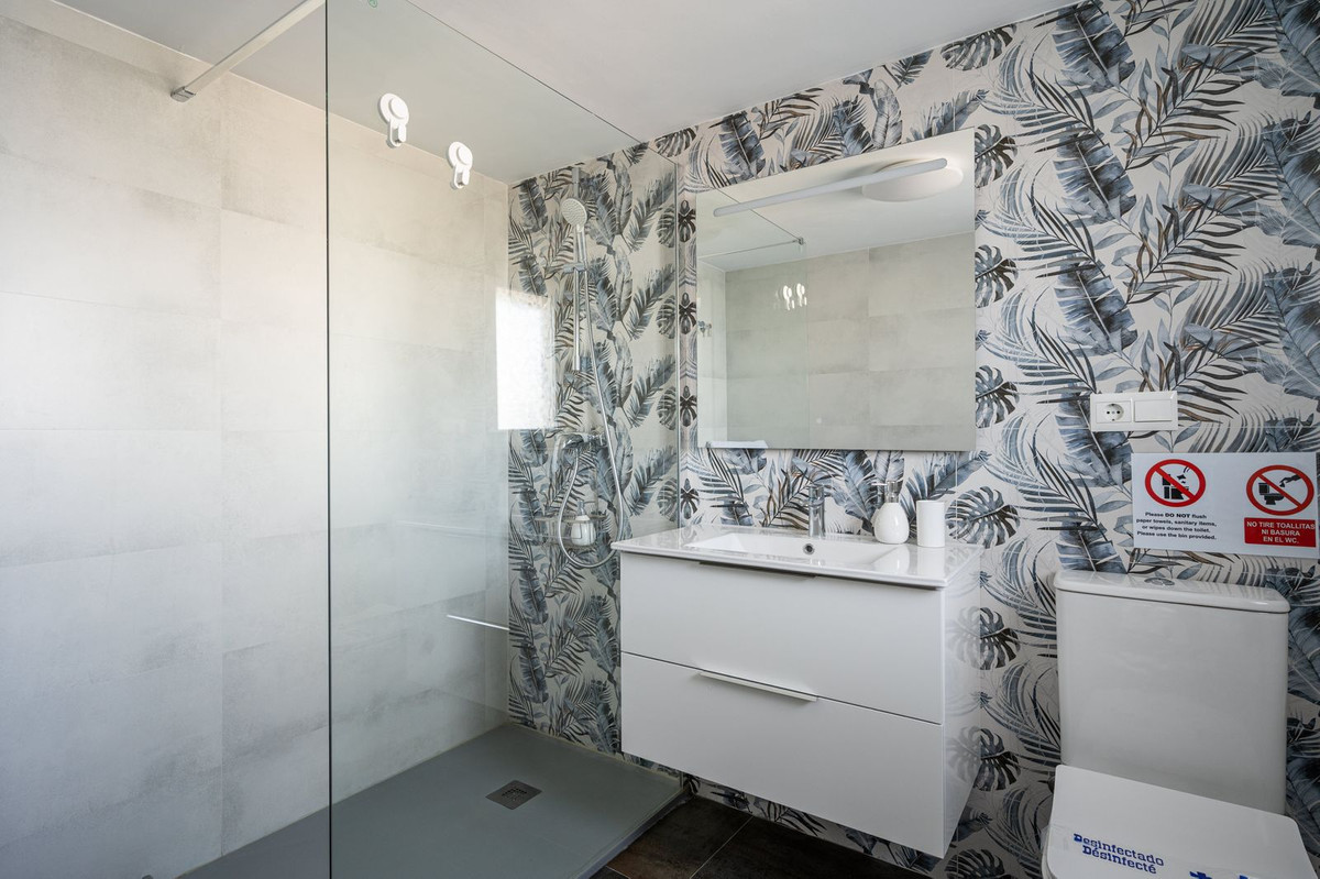 5 Bed Townhouse for sale in Alhaurín El Grande Costa Del Sol, Málaga, Spain